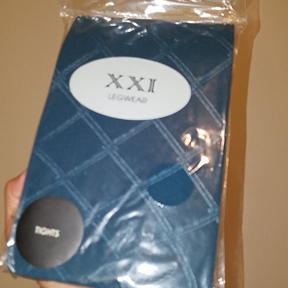 NWT Teal tights - Picture 3 of 3